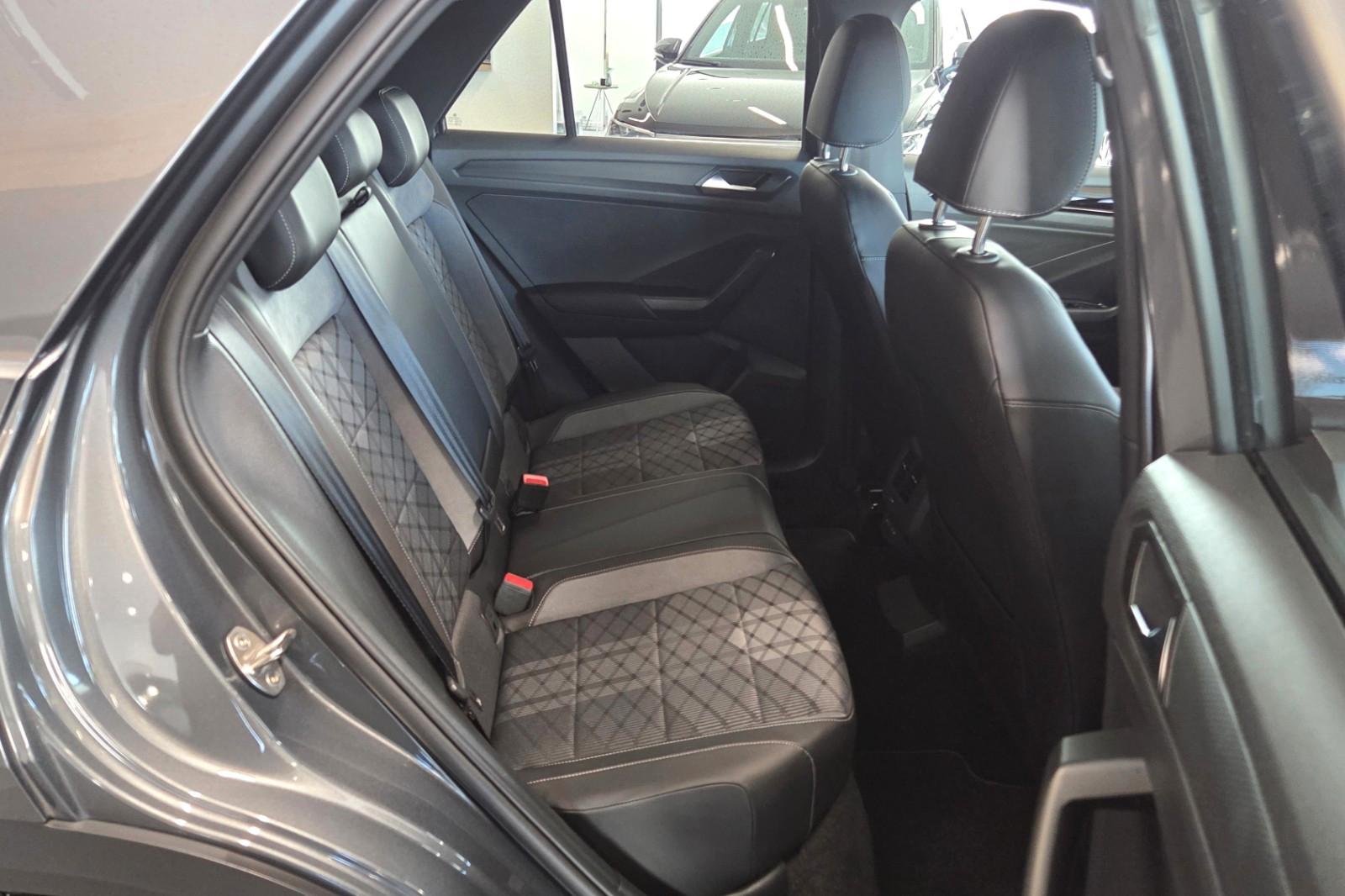 Volkswagen T-Roc 1.5 TSI DSG R-Line