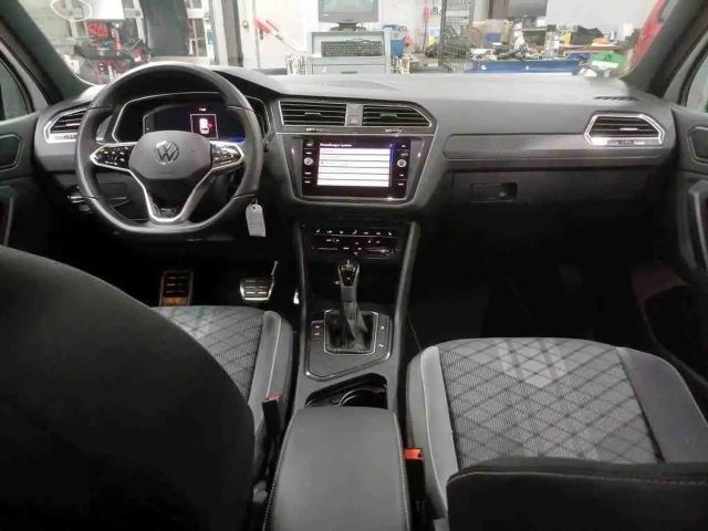 Volkswagen Tiguan 1.5 TSI DSG R-Line