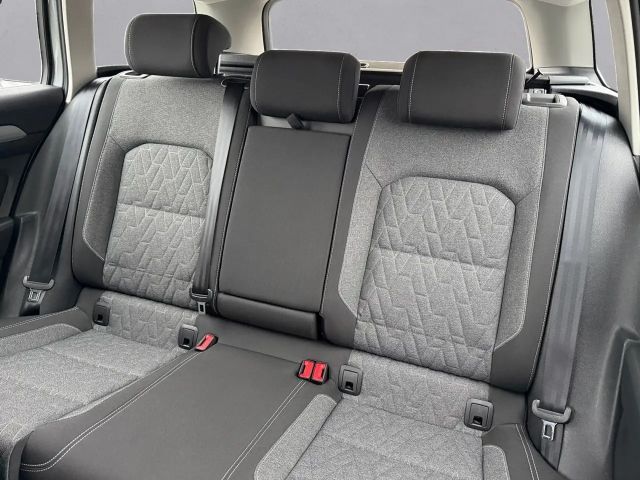 Volkswagen Passat 1.5 TSI Business DSG Variant