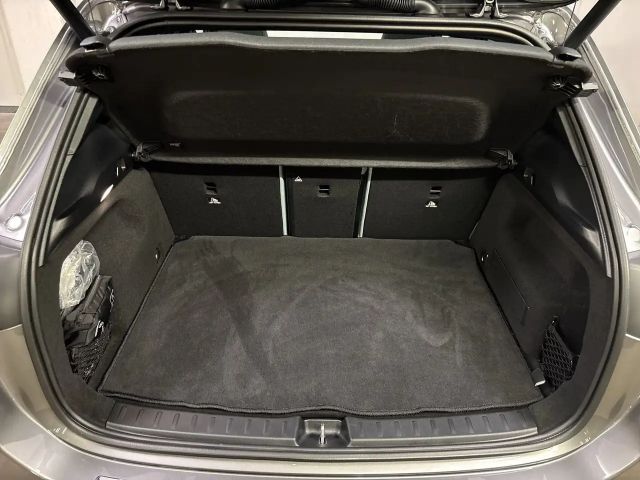 Mercedes-Benz GLA 250 4MATIC AMG Line