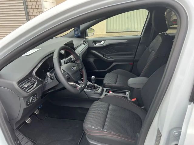 Ford Focus EcoBoost ST Line Style Wagon