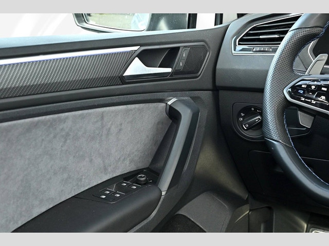 Volkswagen Tiguan 2.0 TSI DSG