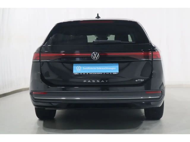 Volkswagen Passat 1.5 eTSI Business DSG Variant
