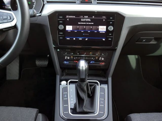 Volkswagen Passat 2.0 TDI Business DSG Variant