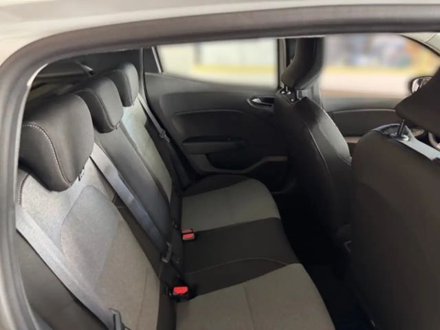 Renault Clio EDC Evolution TCe 90