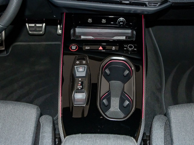 Audi A6 Avant Quattro S-Tronic