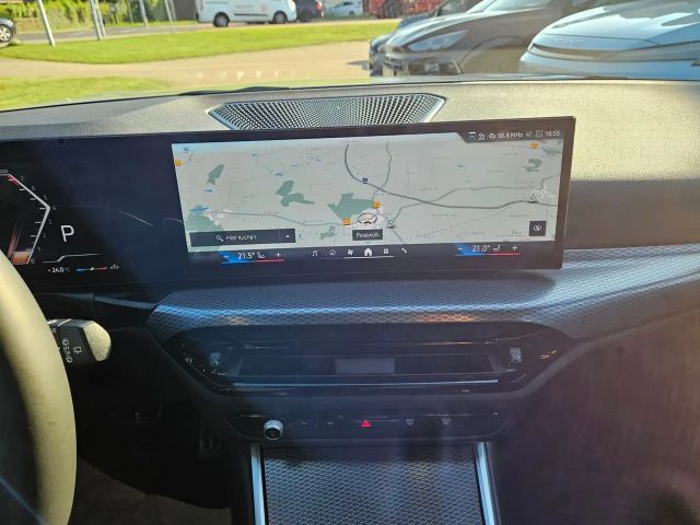 BMW 330 330e 330i M-Sport xDrive