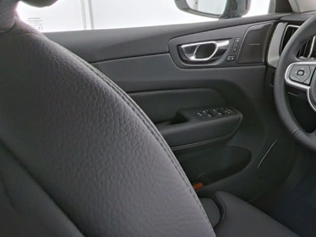 Volvo XC60 AWD Dark Plus