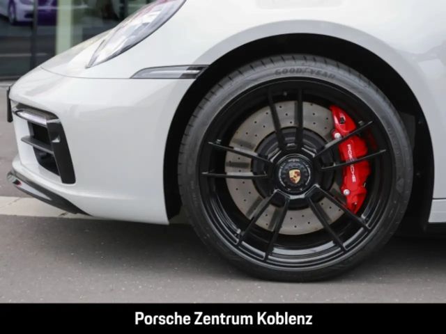 Porsche 992 Cabrio Carrera GTS