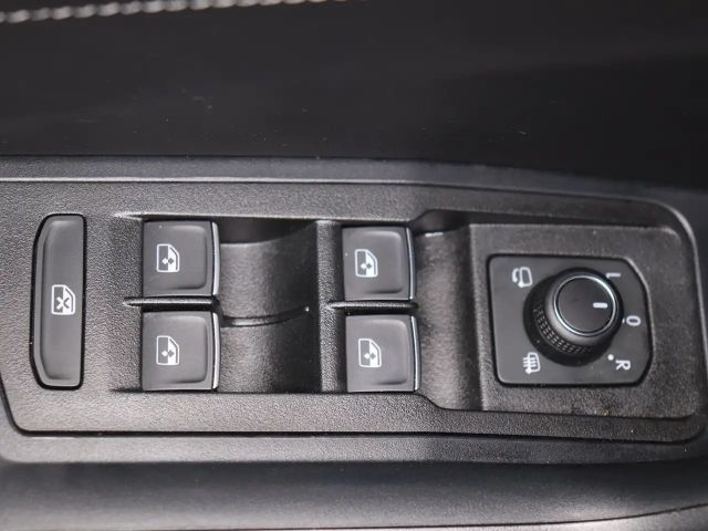 Volkswagen T-Roc 1.5 TSI DSG R-Line