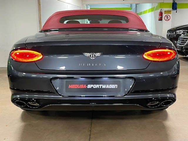 Bentley Continental GTC V8