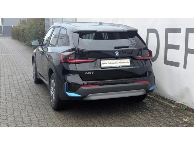 BMW iX1 Sedan xDrive