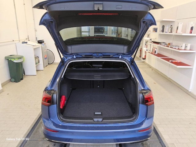 Volkswagen Golf 1.5 eTSI Golf VIII Variant