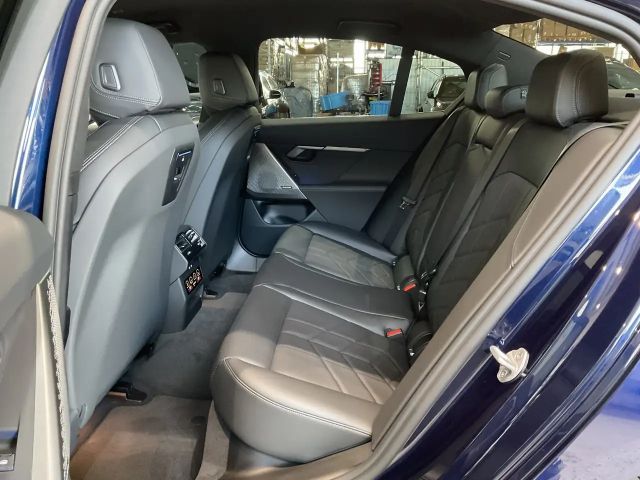 BMW 520 520i M-Sport Sedan