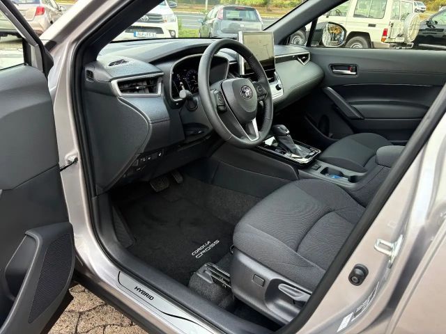 Toyota Corolla Cross Team D