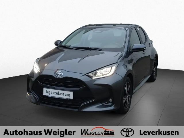 Toyota Yaris Comfort Hatchback Hybride Team D