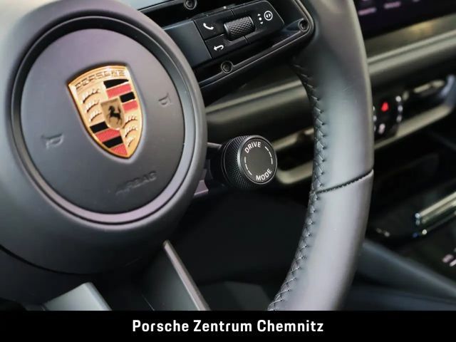 Porsche Cayenne Black Edition