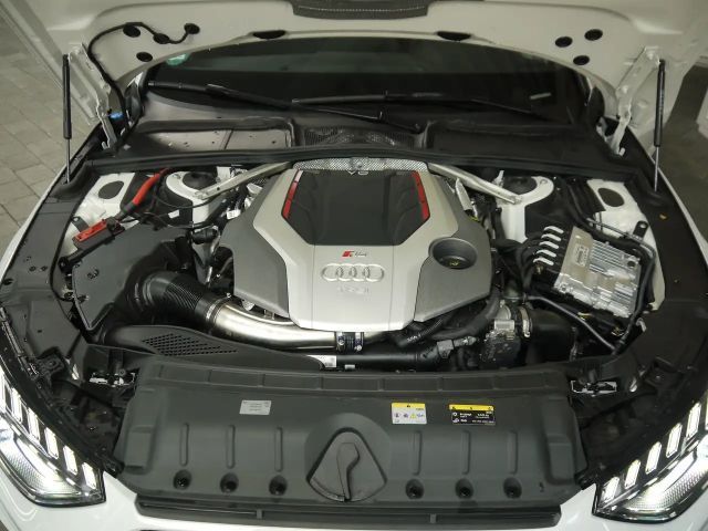 Audi RS4 Competition Quattro