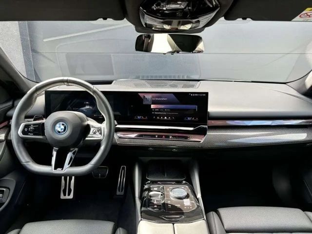 BMW i5 M-Sport Sedan xDrive