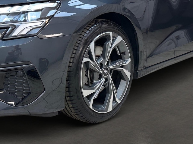 Audi A3 40 TFSI Quattro S-Tronic Sedan