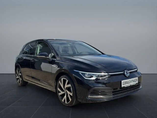 Volkswagen Golf 1.5 eTSI Golf VIII Style