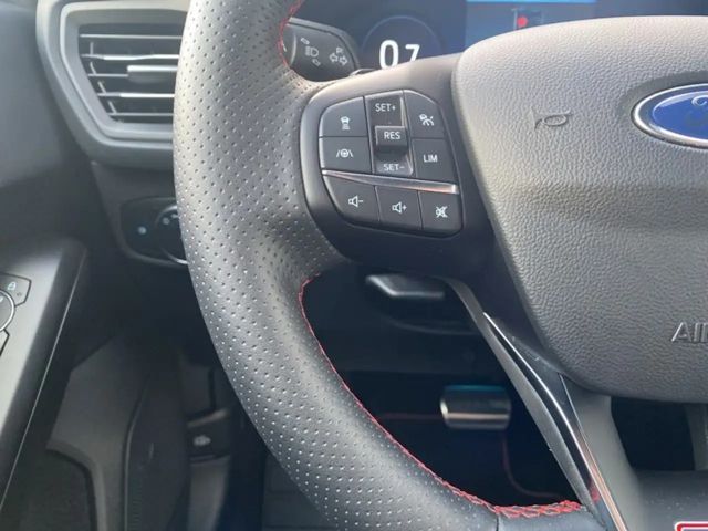 Ford Focus EcoBoost ST Line Wagon