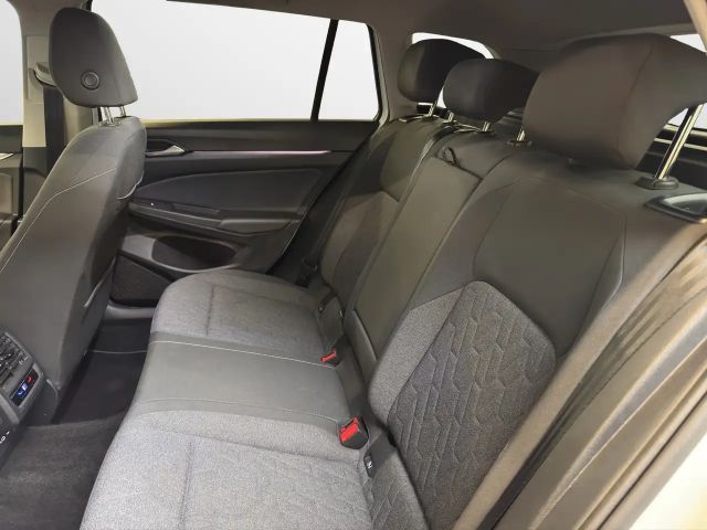 Volkswagen Golf 1.5 TSI Move Variant