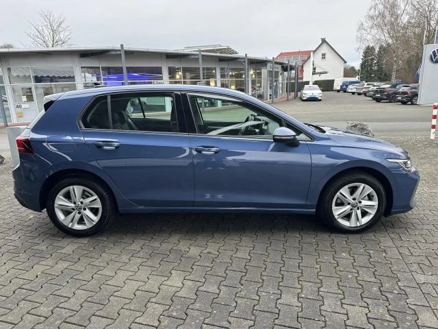 Volkswagen Golf 1.5 eTSI DSG Golf VIII Life