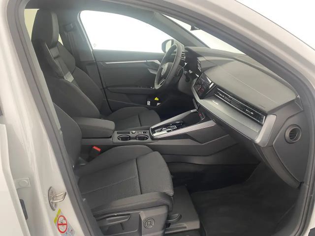 Audi A3 30 TFSI Sedan