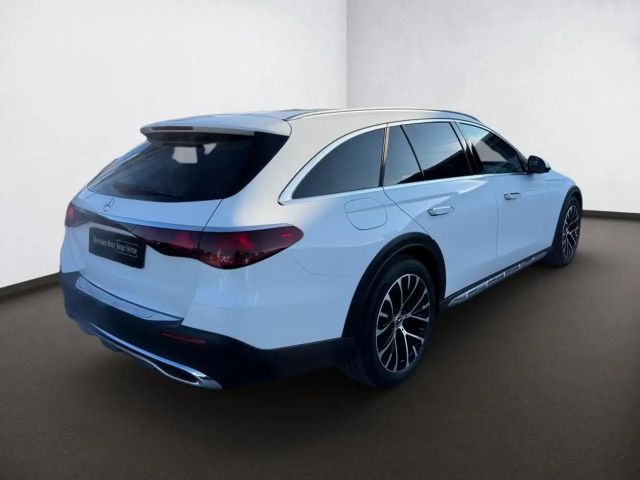 Mercedes-Benz E 220 4MATIC E 220 d Estate