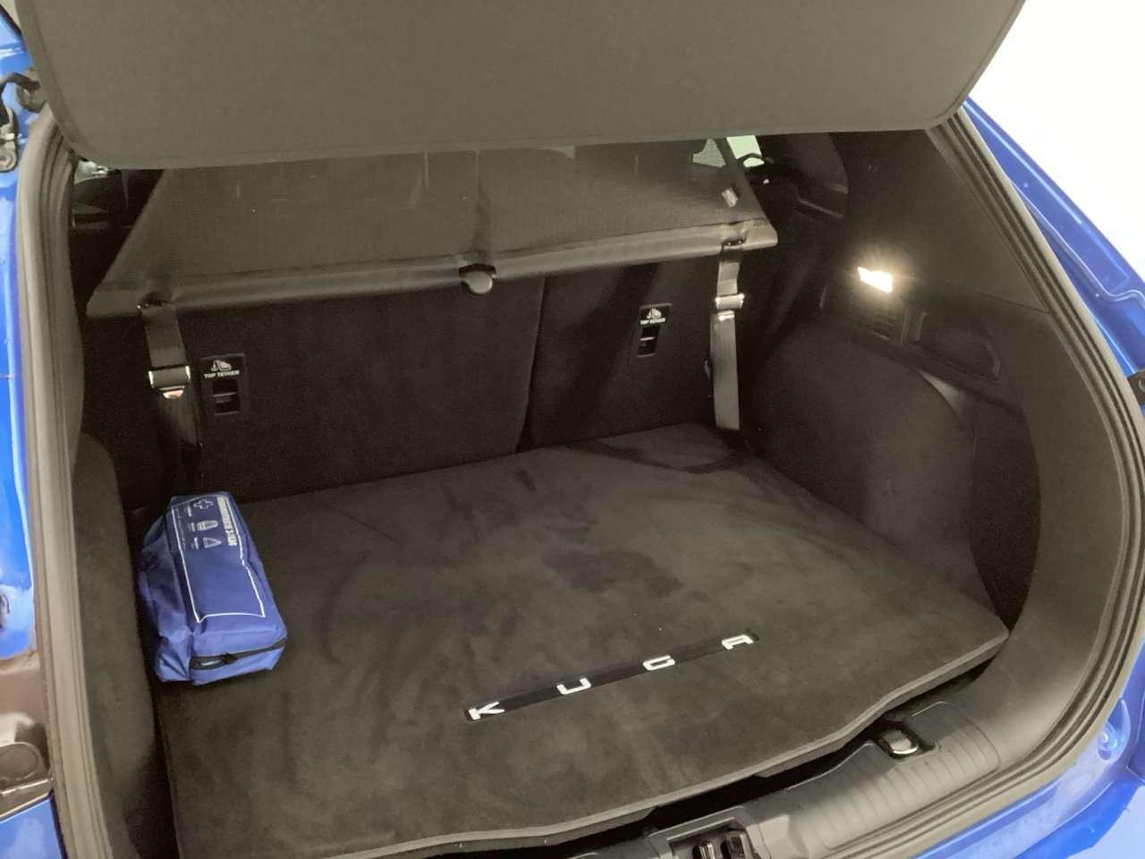 Ford Kuga AWD Hybrid ST Line X