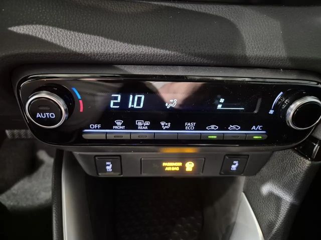 Mazda 2 Hybrid 1.5L Hybrid VVT-i 116 CVT FWD Centre-Line