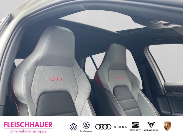 Volkswagen Golf 2.0 TSI Sound