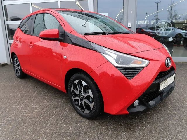 Toyota Aygo X Hatchback Play Team D