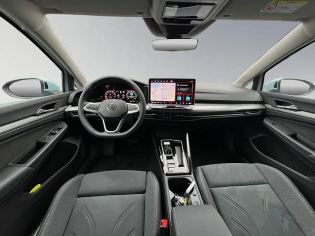 Volkswagen Golf Style Variant