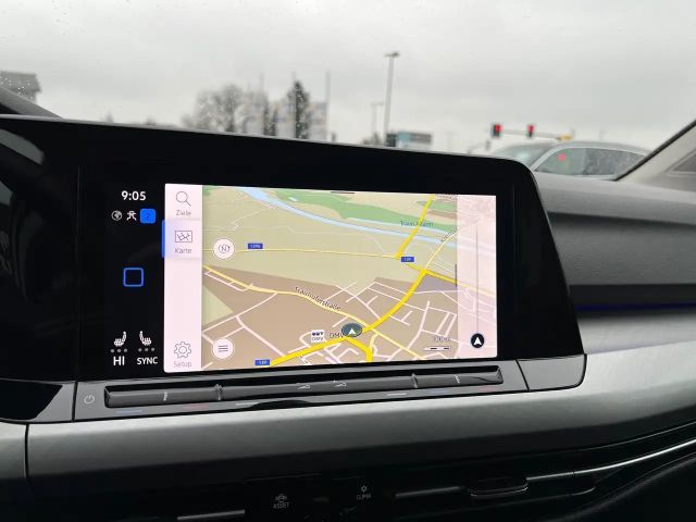 Volkswagen Golf Life Variant