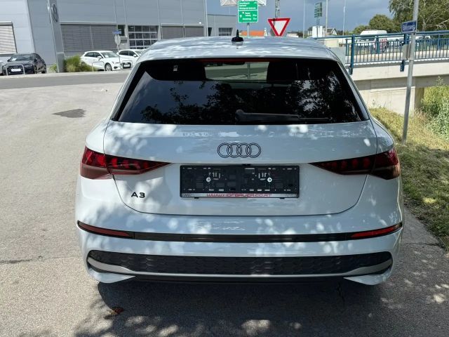 Audi A3 30 TFSI Sedan