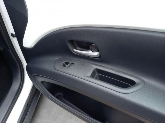 Toyota Aygo X Business Hatchback S-CVT