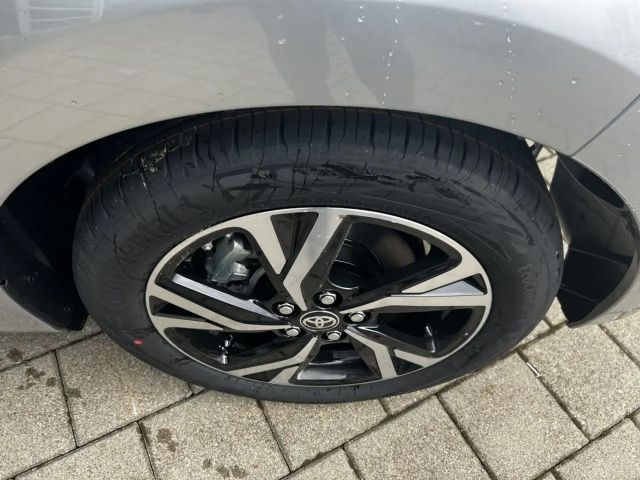 Toyota Yaris Hatchback Hybride VVT-i