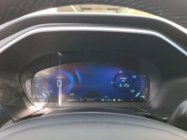 Ford Kuga Plug in Hybrid Titanium X