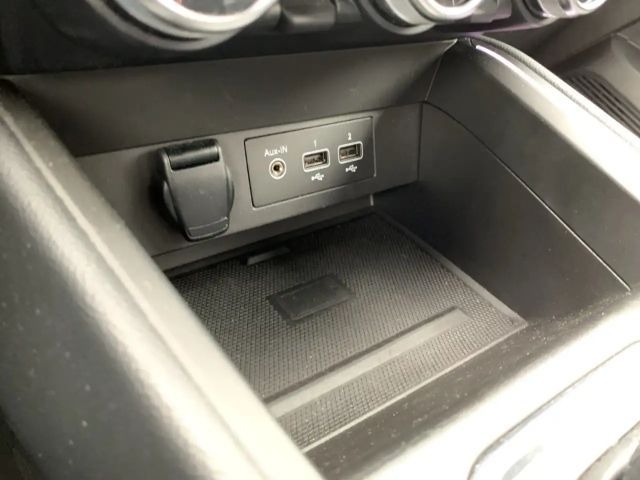 Renault Clio E-Tech Hybrid Intens