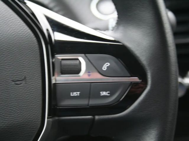 Peugeot E-2008 Active Pack