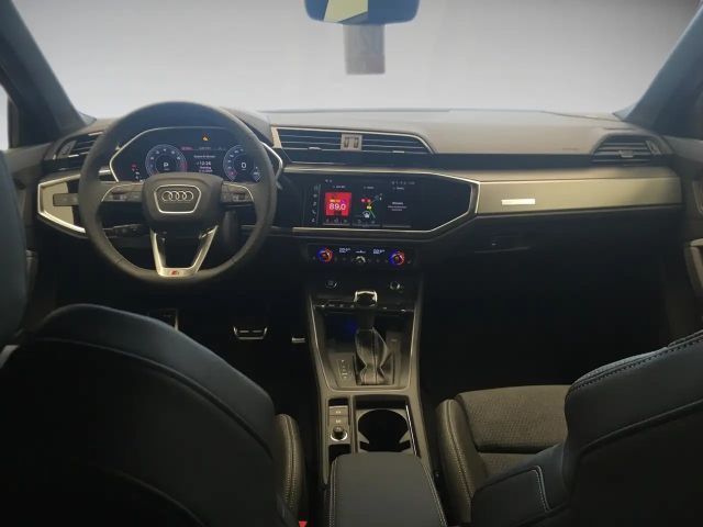 Audi Q3 35 TFSI S-Line