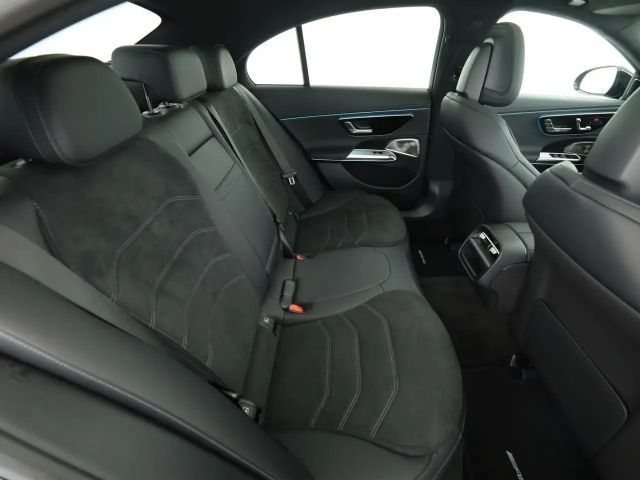 Mercedes-Benz E 220 E 220 d Sedan