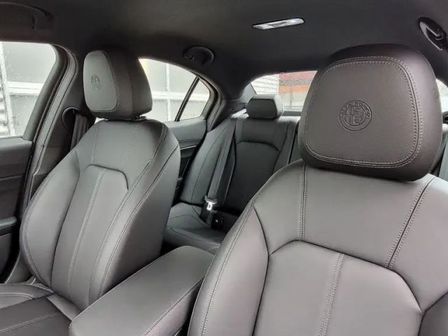 Alfa Romeo Giulia Q4 TI Turbo