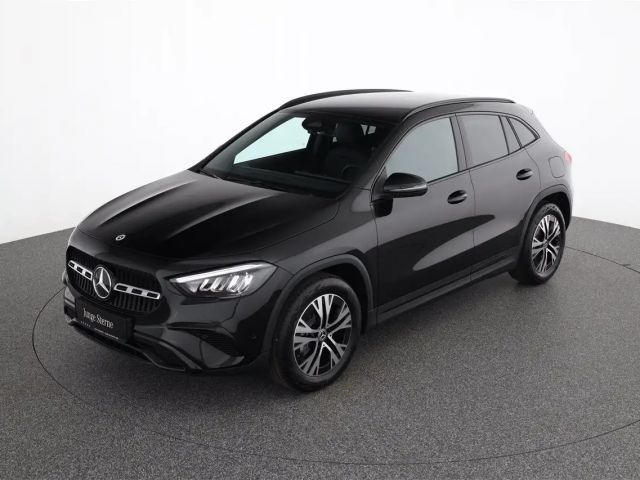 Mercedes-Benz GLA 180 Progressive