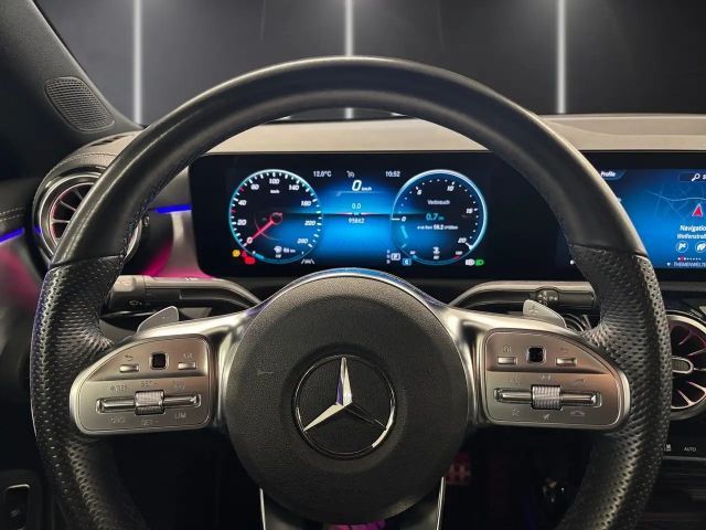 Mercedes-Benz CLA 180 AMG Line Coupé