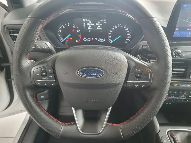 Ford Focus EcoBoost ST Line