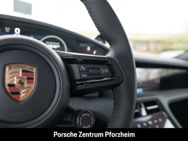 Porsche Taycan Black Edition Sport Turismo