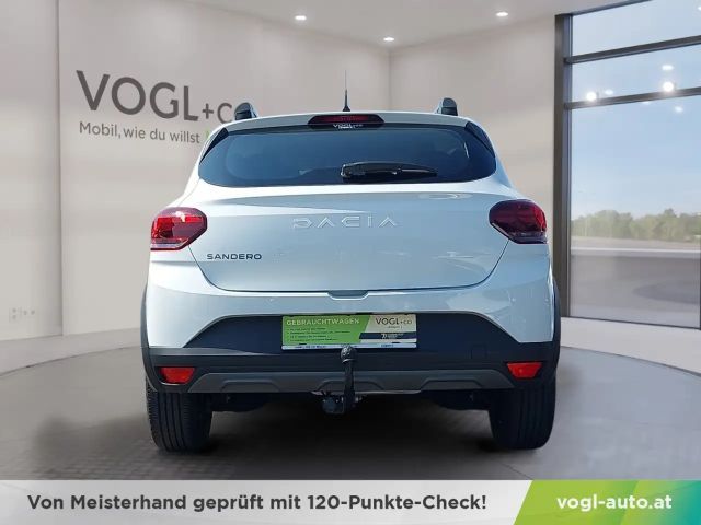 Dacia Sandero Essential Stepway TCe 90